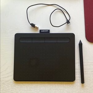 Wacom Black Drawing Tablet with Pen